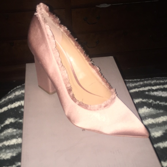 🔥Party price💗stunning Halston pumps🌸🌻🌷💋 - Picture 5 of 8